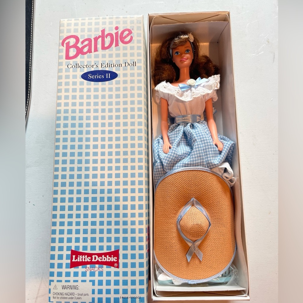 Barbie little Debbie’s collectors edition, Barbie series 2 NIB